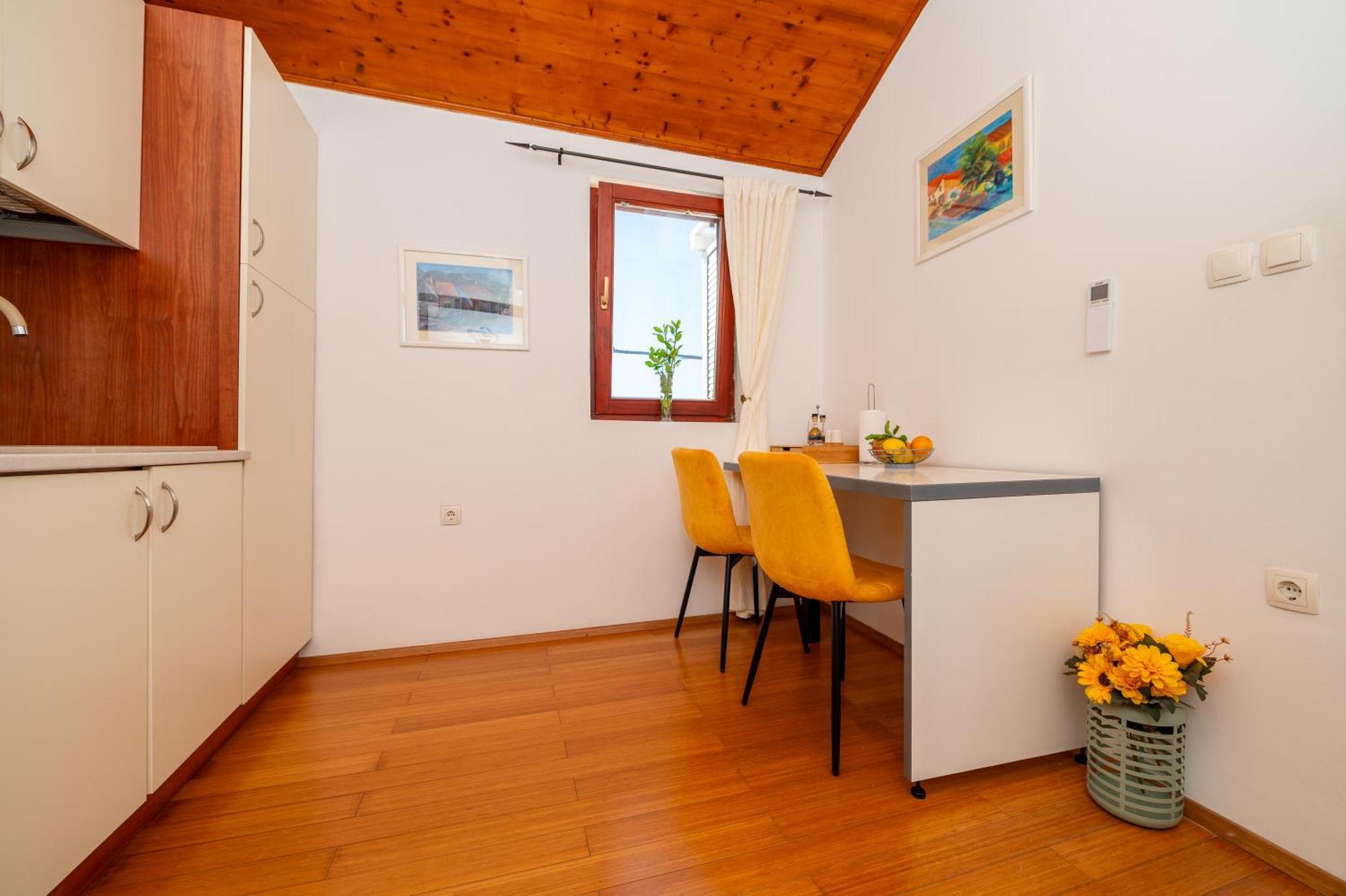 Apartments Vitoria Mali Lošinj Exterior foto